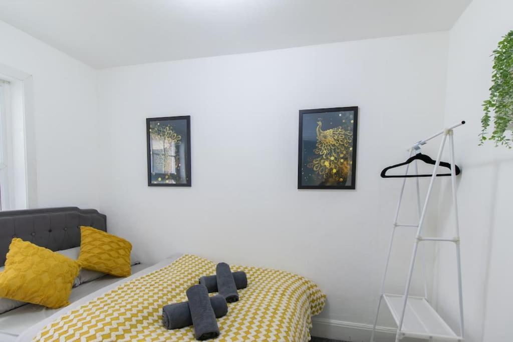 Open Mind Property - Southsea With Free Parking 포츠머스 외부 사진